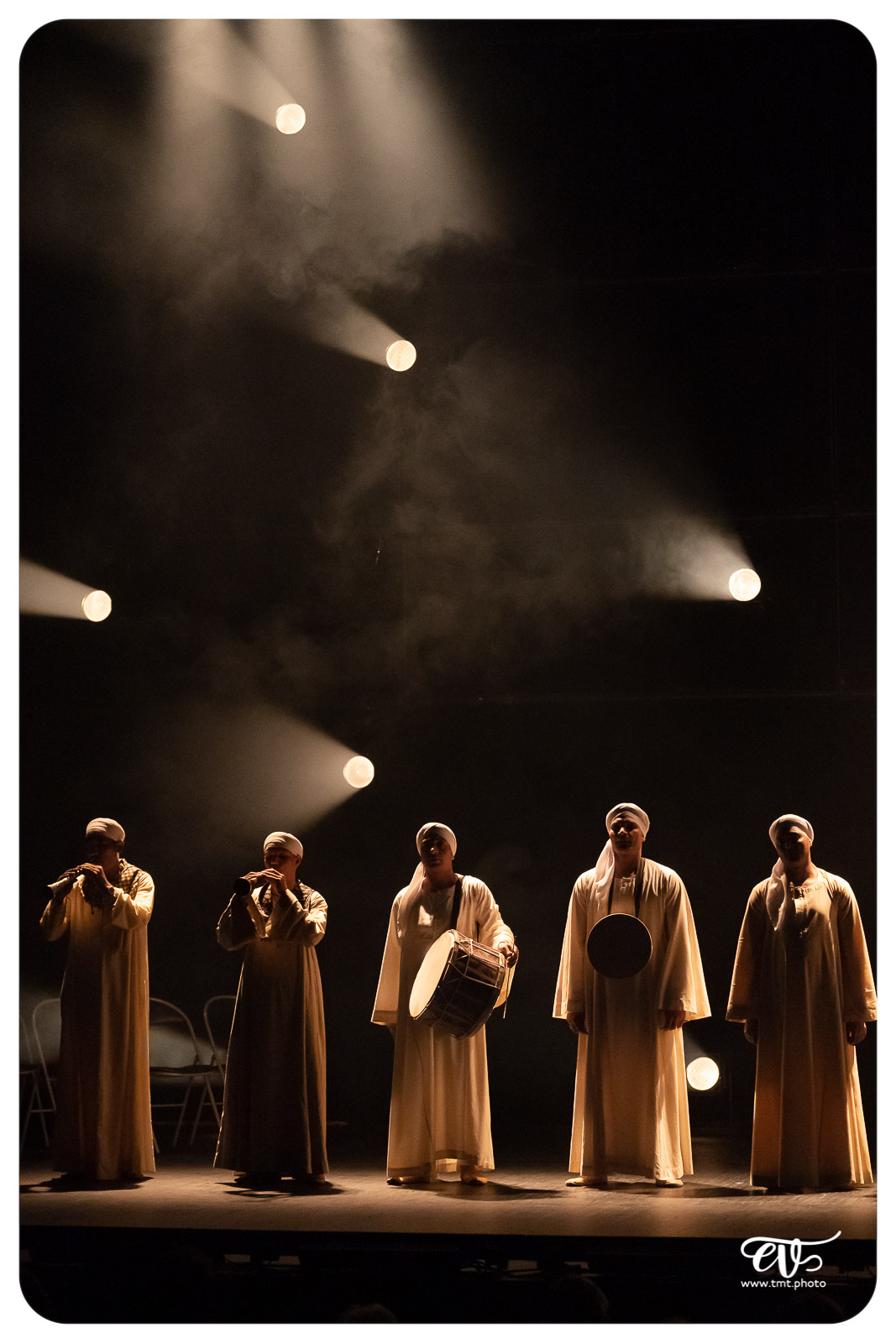 DANS LE CERCLE DES HOMMES DU NIL - CENTRE MEDHAT FAWZY DE MALLAW